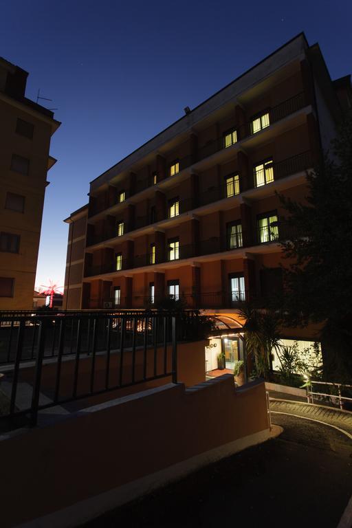 Astor Hotel Vintage Frosinone Exterior foto